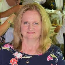 Help for Corgi Scared of Owner After Vet Visit