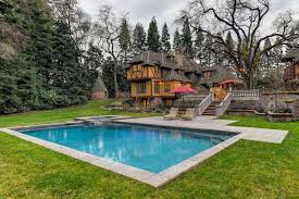 High-value property insurance: 7 Essential Perks for 2025