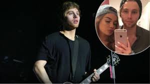 Image about grunge in luke hemmings by teddi. 5sos Star Luke Hemmings Stuck In Social Media War With Ex Girlfriend Yeah You Always Did Finish Fast Perthnow