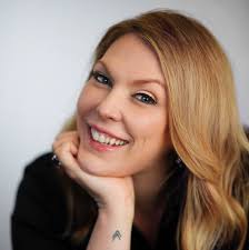 Jessica Doyle's Instagram, Twitter & Facebook