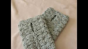 Fingerless glove (makes 1 glove) start by chaining 78 or chain that is the circumference of the wearer's palm note: Very Easy Crochet Shell Stitch Wrist Warmers Fingerless Gloves Tutorial Youtube