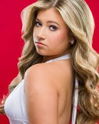 Krystal Thorne's Instagram, Twitter & Facebook