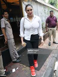 Watch biography of huma qureshi and know about her lifestyle, life story and unknown facts. Huma Quereshi Hi Bollywood Actress Hot Photos Bollywood Actress Huma Qureshi