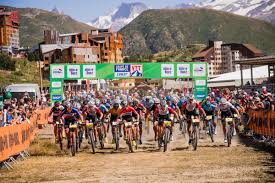 Race leader yellow jersey holder team sky rider christopher froome of britain climbs the alpe d'huez mountain during the 172.5km eighteenth stage of the centenary tour de france cycling race from. Coupe De France Xc 1 L Alpe D Huez Surprises Au Sommet Vojo Magazine