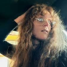 Chloe Malone's Instagram, Twitter & Facebook