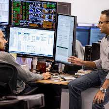 Manages the maintenance of records and databases containing information regarding licenses, warranties, and service agreements for the organization's hardware and software. Balyasny Asset Management Salaries Glassdoor