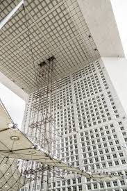 Paris France March 30 2017 Grande Arche In La Defense With Unidentified Peop Aff March Paris In 2020 Paris Architecture La Defense Sustainable Architecture