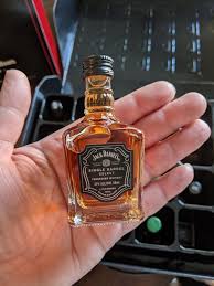 Jack Daniel S Single Barrel Select Mini Bottle In 2020 Jack Daniels Whiskey Bottle Mini Bottles Jack Daniels Single Barrel