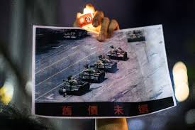 Today, the tank man picture serves as a historical flash card, instantly reminding the viewer of the time, place and event. Mmwp4esldcikam