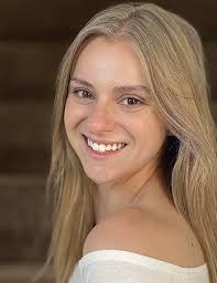 Anna Albie (u/TheofficialAnnaZak)