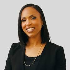 Dani Romain's Instagram, Twitter & Facebook