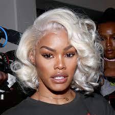 I have seen some look great in when you go for highlights of ombre on a dark skin tone, according to latest hairstyles, it is great to create a lot of texture with in the ends of your. The 26 Best Blonde Hair Color Ideas For Every Skin Tone Allure