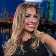 Julia Waldrop's Instagram, Twitter & Facebook