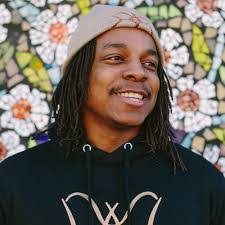 Andre Simms's Instagram, Twitter & Facebook