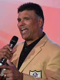 Doc: The Bengals should hire Muñoz