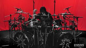 El gremio de la música, sobre todo enfocado en el metal, está de luto, pues joey jordison, quien fue baterista y fundador de slipknot, . Baterista Slipknot Jay Weinberg Youtube