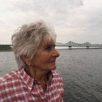 Emma Reeves's Instagram, Twitter & Facebook