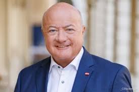 Trek 2000 clarifies concerns about new deputy CEO