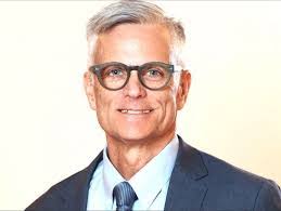 Steven Lien's Instagram, Twitter & Facebook