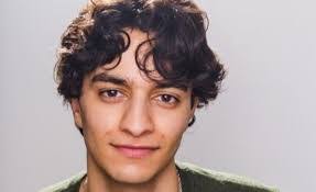 Michael Iskander's Instagram, Twitter & Facebook