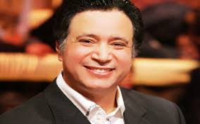 وكشف الفنان إيمان البحر درويش، سر انتقاده للفنان الراحل نور الشريف بسبب مشاركته في فيلم غريب في بيتي، والذي كان يجسد فيه شخصية لاعب في نادي الزمالك، إذ في وقت. ÙŠØ³ÙŠØ± Ø®Ø§Ø±Ø¬ Ø§Ù„Ù…Ù†Ø·Ù‚ Ø§ØªØ­Ø§Ø¯ Ø§Ù„Ù†Ù‚Ø§Ø¨Ø§Øª Ø§Ù„ÙÙ†ÙŠØ© ÙŠØ±Ø¯ Ø¹Ù„Ù‰ ØªØµØ±ÙŠØ­Ø§Øª Ø¥ÙŠÙ…Ø§Ù† Ø§Ù„Ø¨Ø­Ø± Ø¯Ø±ÙˆÙŠØ´ Ø§Ù„Ø¹Ø§ØµÙ…Ø© Ù†ÙŠÙˆØ²