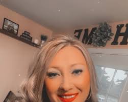 Malinda Sullivan's Instagram, Twitter & Facebook