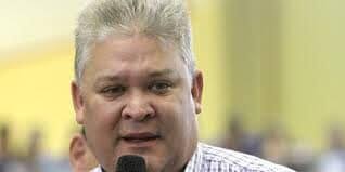 Preliminar] Varias fuentes de WALO Radio, han informado que el exalcalde de  Gurabo, Víctor Manuel "Manolito" Ortiz falleció hoy en horas de la tarde.  Pendientes a la ampliación de esta información.