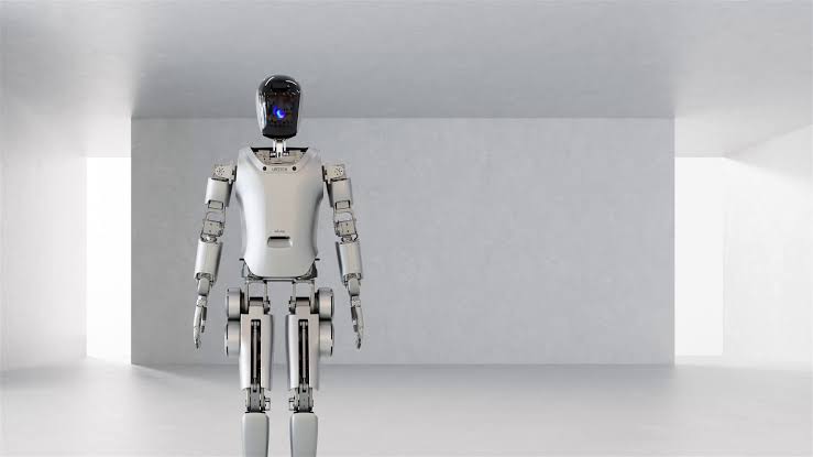 UBTECH Walker S Industrial Humanoid Robot | For Multi-task Industrial  Scenarios