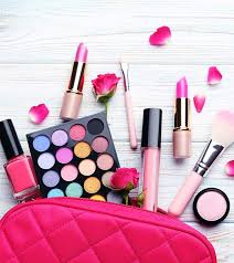 10 Best Bridal Makeup Kit Items In India 2019 Update Amazing Wedding Makeup Makeup Kit Best Bridal Makeup