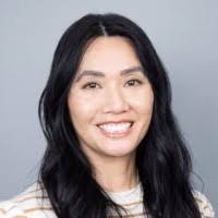 Mary Dau's Instagram, Twitter & Facebook