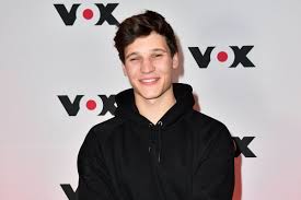 His birth name is wincent weiss and she is currently 28 years old. Wer Hatte Das Gedacht Wincent Weiss Hat Ultra Heissen Body