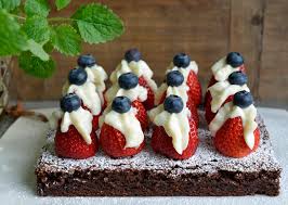 Og kjøre ved og kjøre vand). Rask 17 Mai Kake Med Jordbaer En Garantert Favoritt Franciskas Vakre Verden