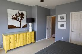 Remember that warm colours such as red, yellow and blue can actually. Cheerful Sophistication 25 Elegant Gray And Yellow Bedrooms