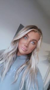 Lacey Mckenzie's Instagram, Twitter & Facebook