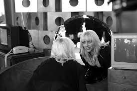 Olivia rodrigo celebrates billie eilish's new album 'happier than ever' release: Ft K0nl5kwjcm