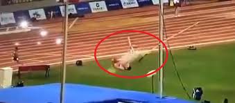 Piotr lisek zapytany o inne sporty. Tyczka Pawla Wojciechowskiego Pekla Podczas Skoku Polak Zdobyl Zloto Wideo Lekkoatletyka Sport Pl