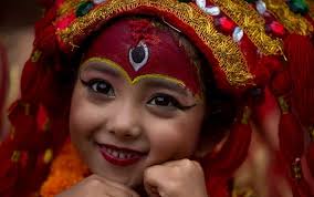 Su rai1 la bambina che non voleva cantare con tecla insolia ha conquistato una galleria: La Kumari O Dea Bambina Del Nepal La Divinita Vivente