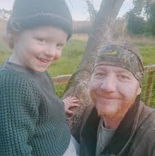 Are there any car groomers around Helensville and Parakai?