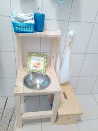 Kinderwaschbecken Selberbauen Nach Montessori Art Der Apfelgarten Montessori Kleinkinder Kinder Badezimmer Montessori Babyzimmer