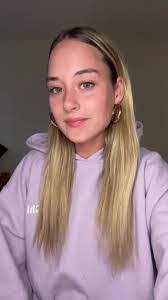 Jillian Talbot's Instagram, Twitter & Facebook