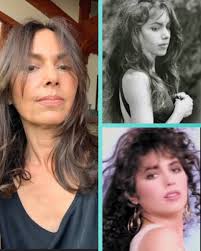 Susanna Hoffs and Molly Ringwald, 80s celebrities, together in a photo