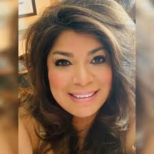 Melissa Bybee's Instagram, Twitter & Facebook