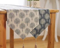 Natural Linen Table Runner With Lace Rustic Wedding Table Etsy In 2020 Printed Table Runner Linen Table Runner Handmade Table Runner