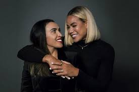 A brasileira marta, eleita seis vezes pela fifa a melhor jogadora do mundo, foi durante quase toda com o final de sua carreira esportiva se aproximando, a jogadora marta multiplica sua atividade em. Marta E Toni Pressley Casamento Real Do Futebol A Vista Veja