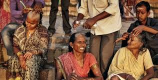 Acquista in sicurezza le nostre extension di capelli indiani 100% veri. Hair India La Tratta Dei Capelli Indiani Verso L Occidente Di Maria Tavernini Noi Dem Salerno