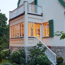 Enter into the world of timeless design and impeccable interiors. Veranda Auf Natursteinsockel Bild 12 Schoner Wohnen