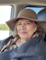 Contributions to the tribute of Dolores Gonzalez