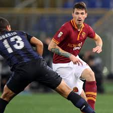 Il difensore classe '95 di proprietà della roma ed attualmente in prestito alla sampdoria racconta un retroscena di calciomercato. Alessio Romagnoli The Fullback An Analysis Chiesa Di Totti