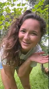 Hello beloved mates! What's up?what are you doing? I'm just sitting and  writing post. Do you remember the story of "A fox without a tail".How much  clever was that fox! But every