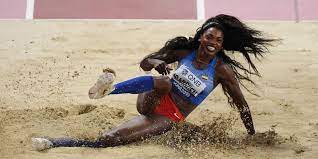 La época dorada del deporte de colombia tiene entre sus más grandes glorias a caterine ibargüen, la antioqueña que dominó el salto triple y aún vigente campeona de los juegos olímpicos con el oro de río 2016. Si9mxuxsi59tm